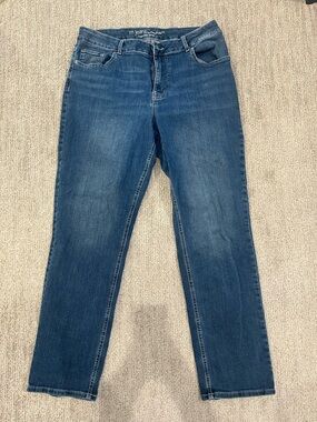 High Rise Curvy Dark Wash Jeans